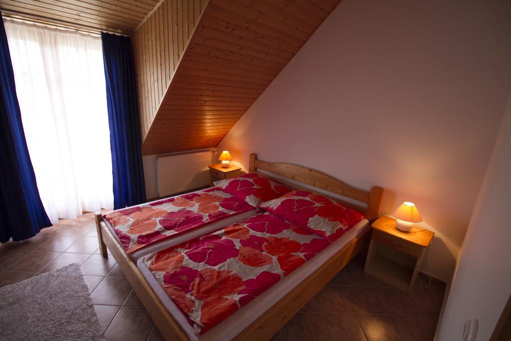 Relax Apartment House Залакарош Номер фото